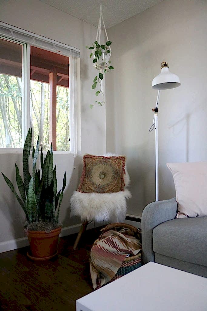 Plant Life Series: A Scandinavian Inspired, Mid-Century Modern Apartment in Portland