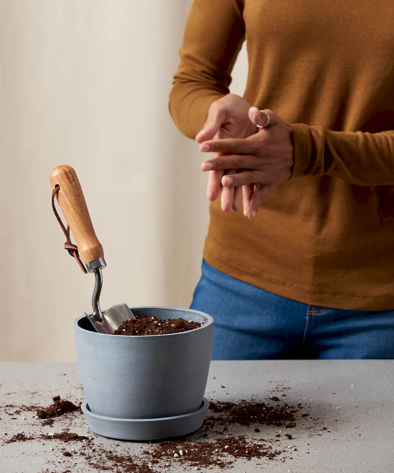 Buy Bloomscape Hand Trowel